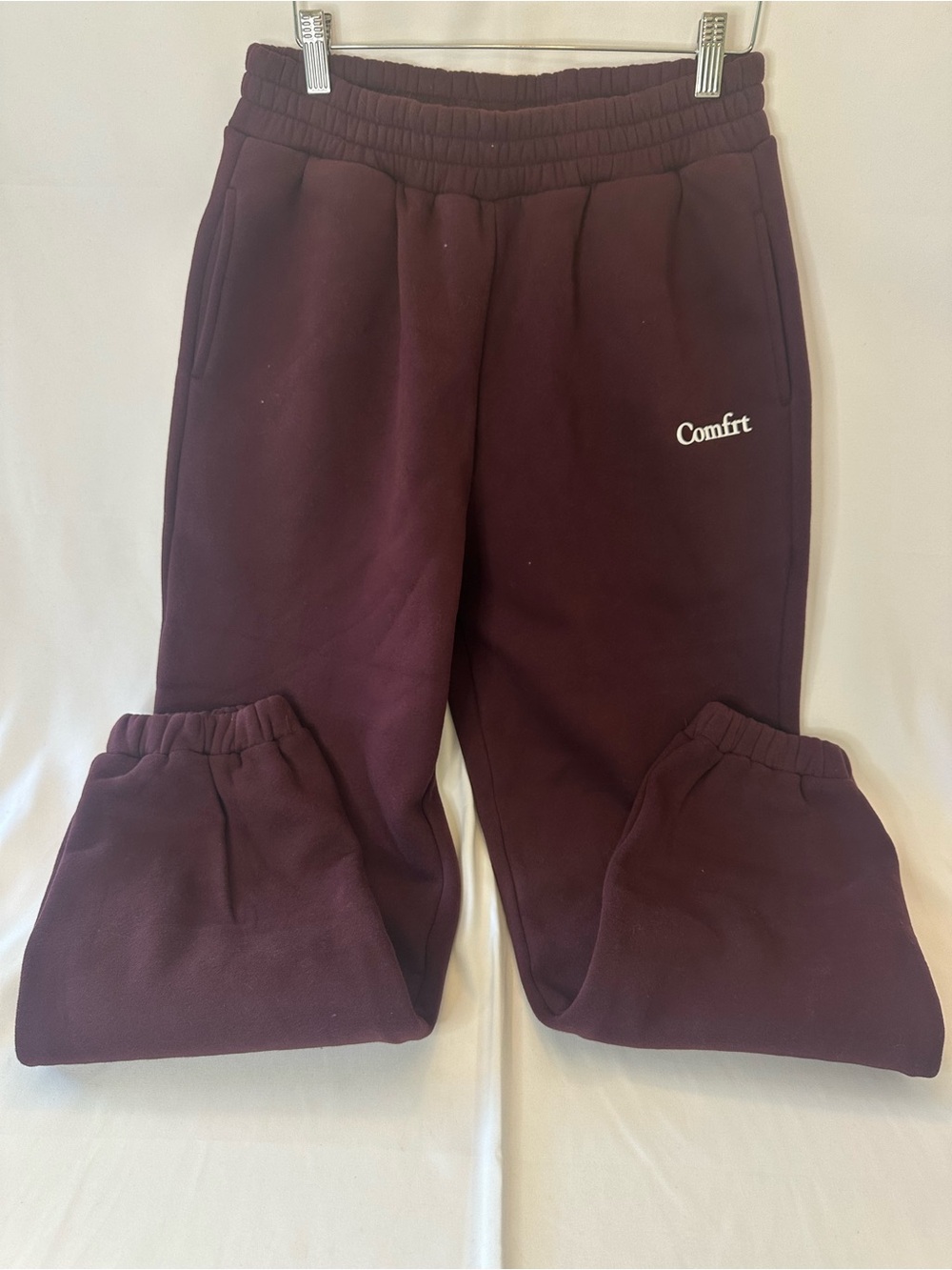 Comfrt Unisex Adult Size Medium plum CuffedBrandNew